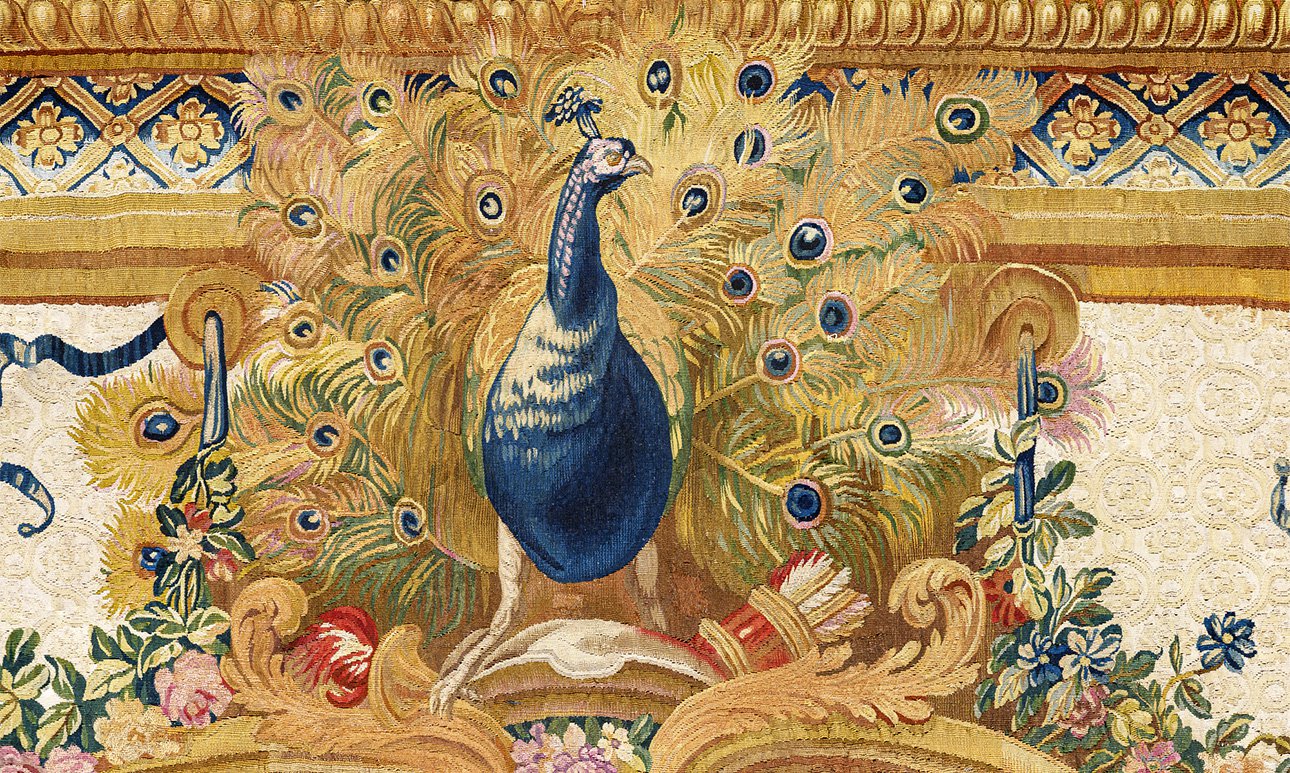 Фрагмент шпалеры «Дон Кихот с девицами постоялого двора»,  после реставрационных работ. Фото: Музеи Московского Кремля