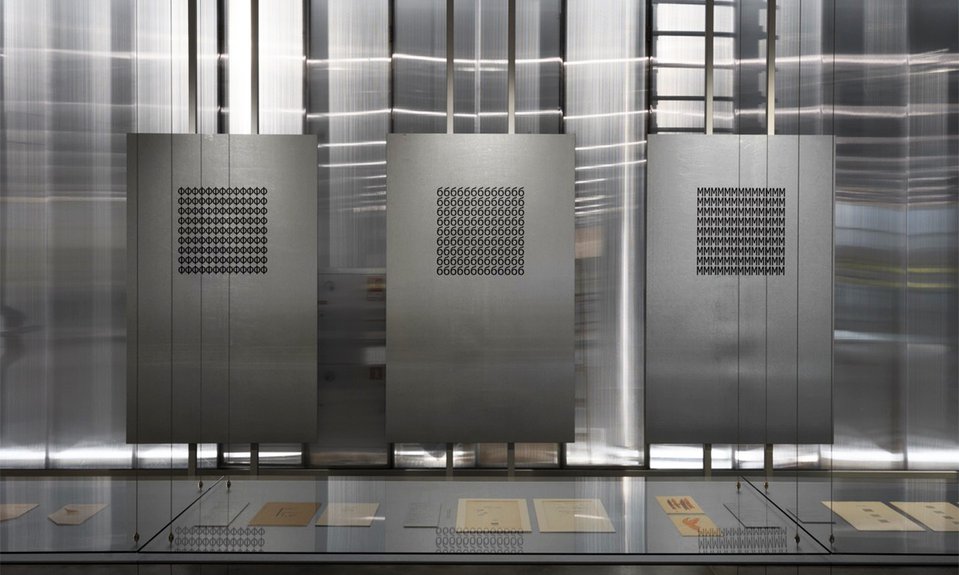 Выставка «Книга художницы. Татуировка пустотой» в «Гараже».  Фото: Даниил Анненков/Музей современного искусства «Гараж»