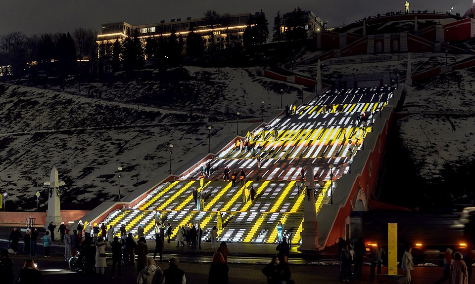 Филип Рока. Аудиовизуальная проекция ASCENT на Чкаловской лестнице. Фото: Андрей Орехов