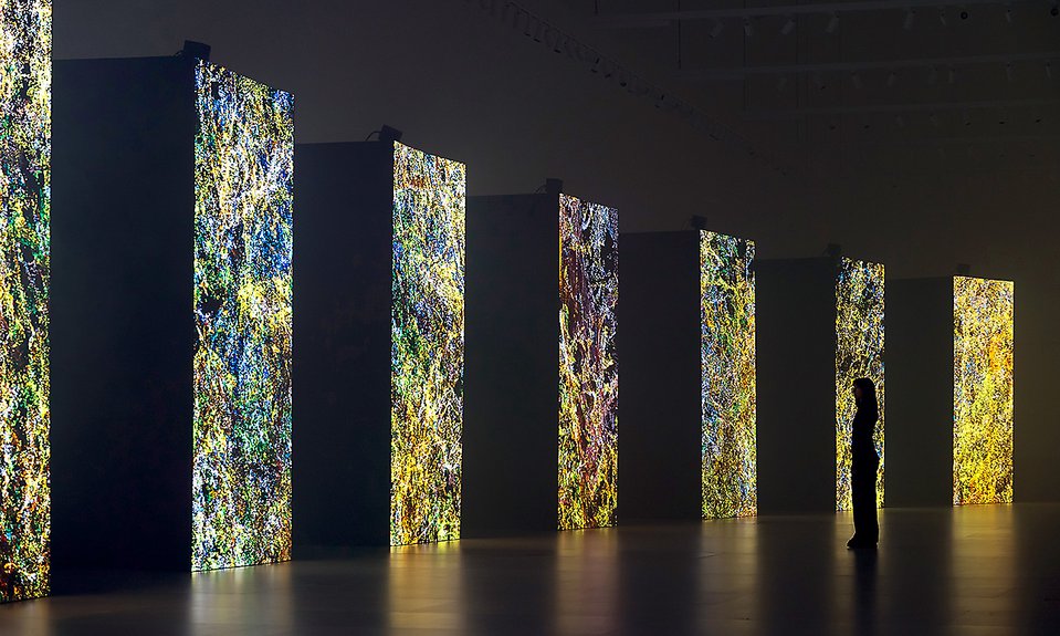 Quayola. Видео-полиптих "Pointillisme: Provence" в Выставочном Пакгаузе. Фото: Андрей Орехов