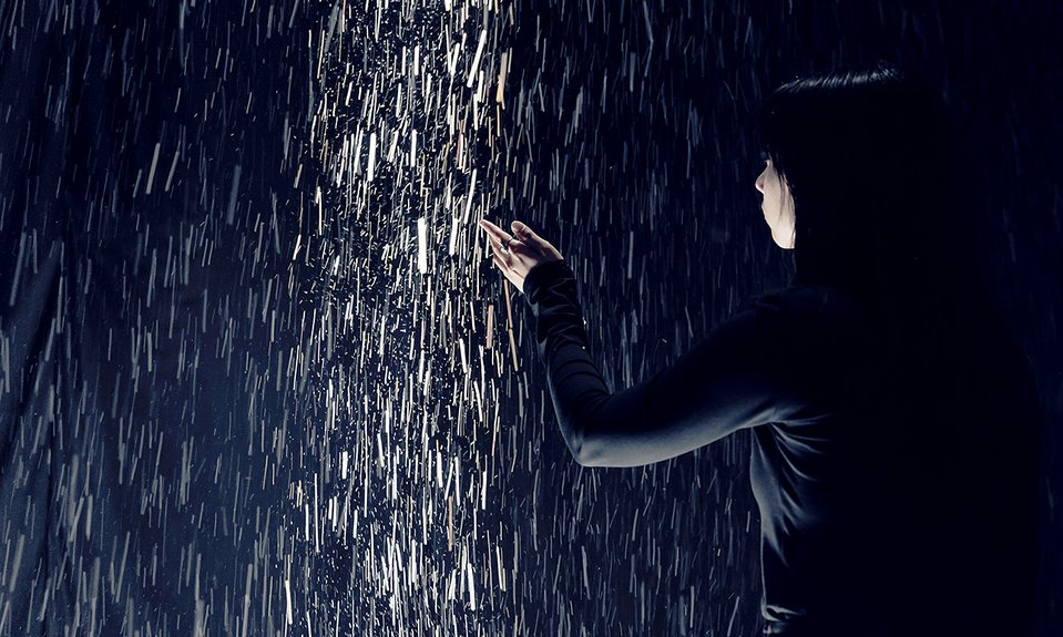 Саид Гебаан. Световая инсталляция Sun Candle в ЦСИ "Терминал А" Фото: Андрей Орехов