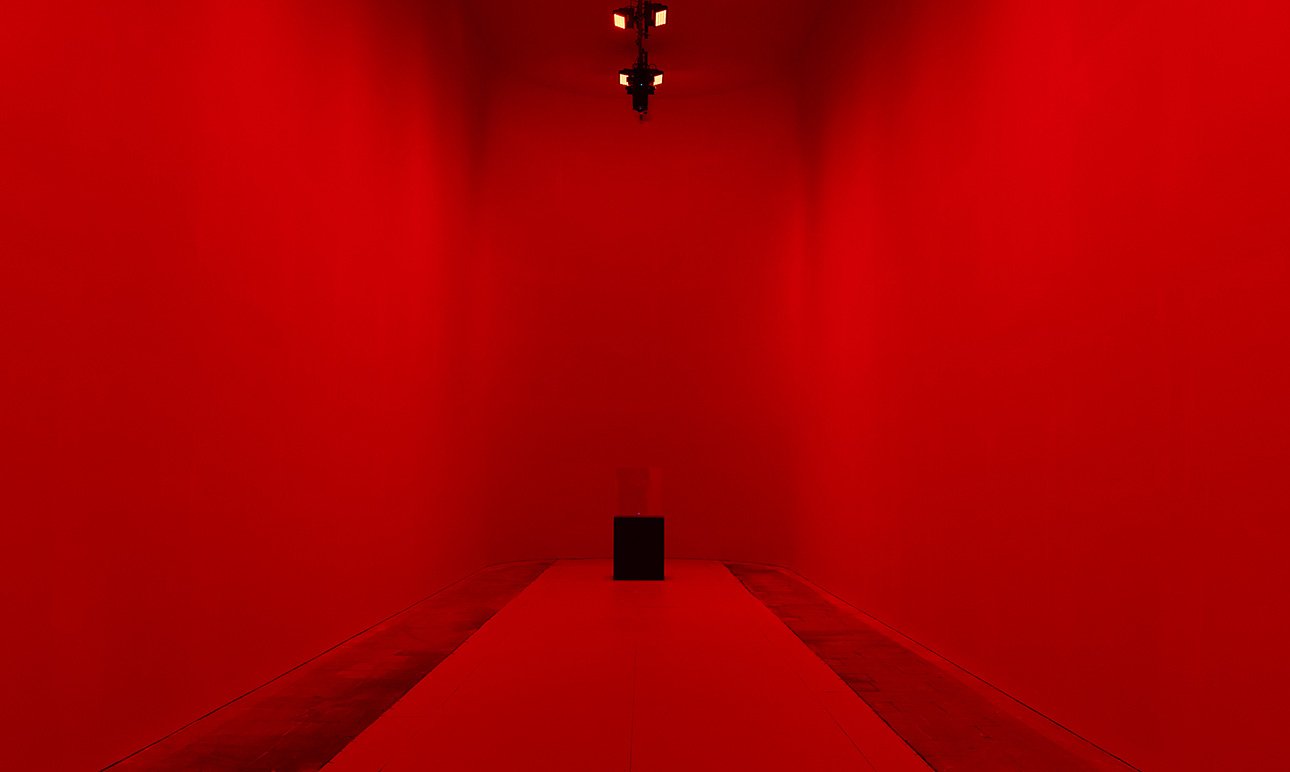 Альфредо Джаар. The End of the World. 2023-2024.  Фото: Luca Zambelli Bais/La Biennale di Venezia