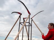 Болотная биеннале: арт-табор на крыше