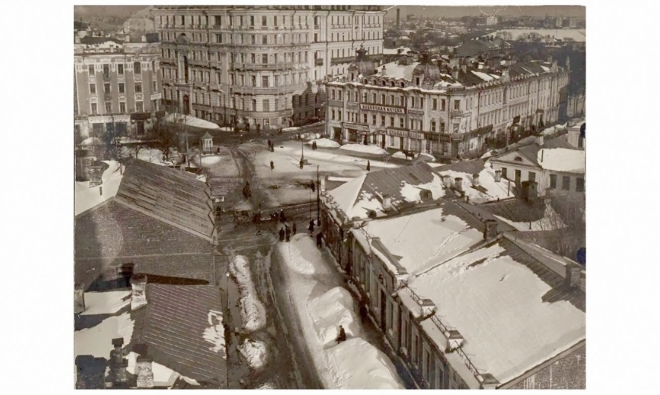 Зубовская площадь в Москве. Около 1930. Архив Нины Кандинской.  Фото: Bibliothèque Kandinsky, MNAM/CCI, Centre Pompidou/RMN-Grand Palais