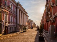 Куда подальше: какие маршруты выбирают люди искусства