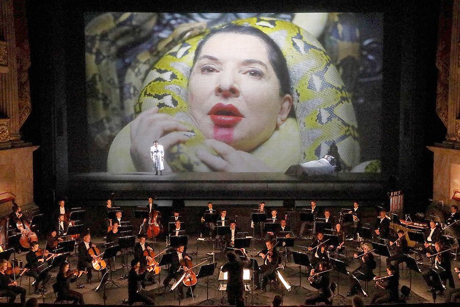 Марина Абрамович в опере «Семь смертей Марии Каллас», 2020. Фото: Wilfried Hösl