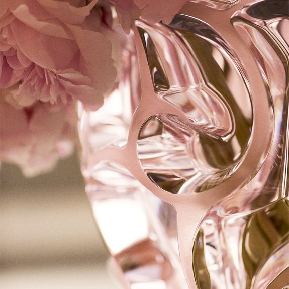 Новая интерпретация культовой модели вазы из коллекции Tourbillons.  Фото: Lalique