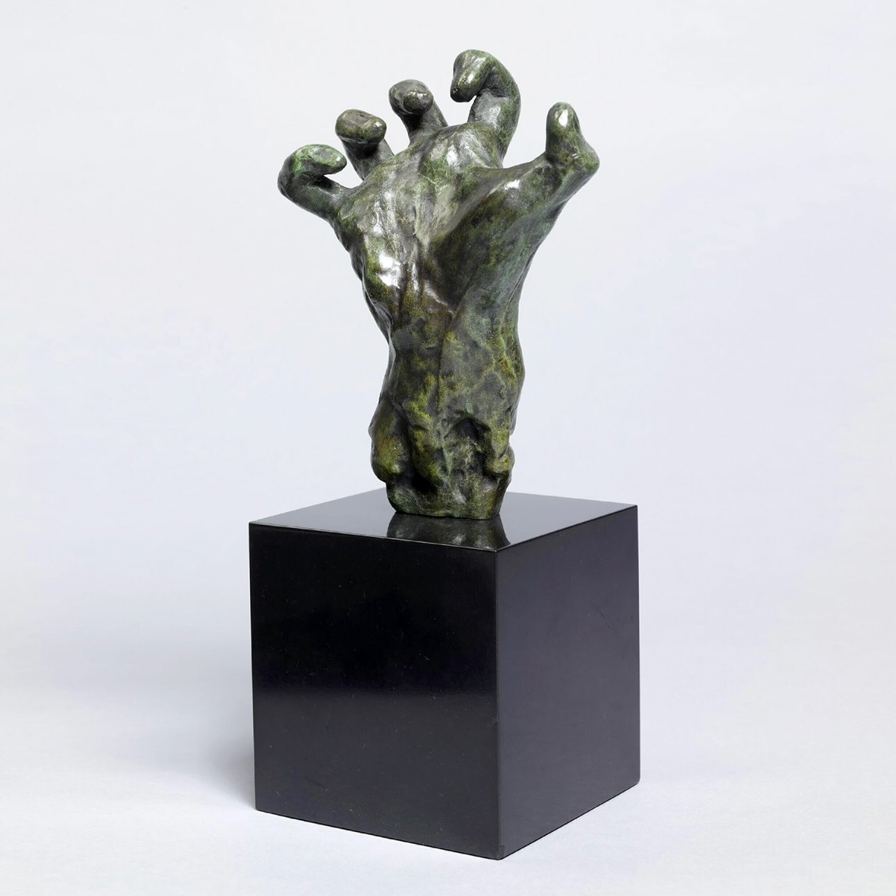 Огюст Роден. «Эскиз руки». Глиняная модель 1884–1885. Отливка 1952–1953.  Фото: Victoria and Albert Museum
