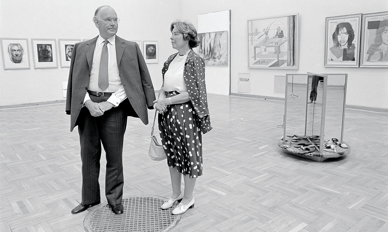 Петер и Ирене Людвиг на выставке «Всеобщее искусство после 1960 года». Будапешт. 1983.  Фото: Éva Horvát/Peter und Irene Ludwig Foundation