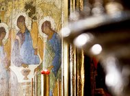Специалисты Третьяковской галереи проверяют состояние «Троицы» Рублева