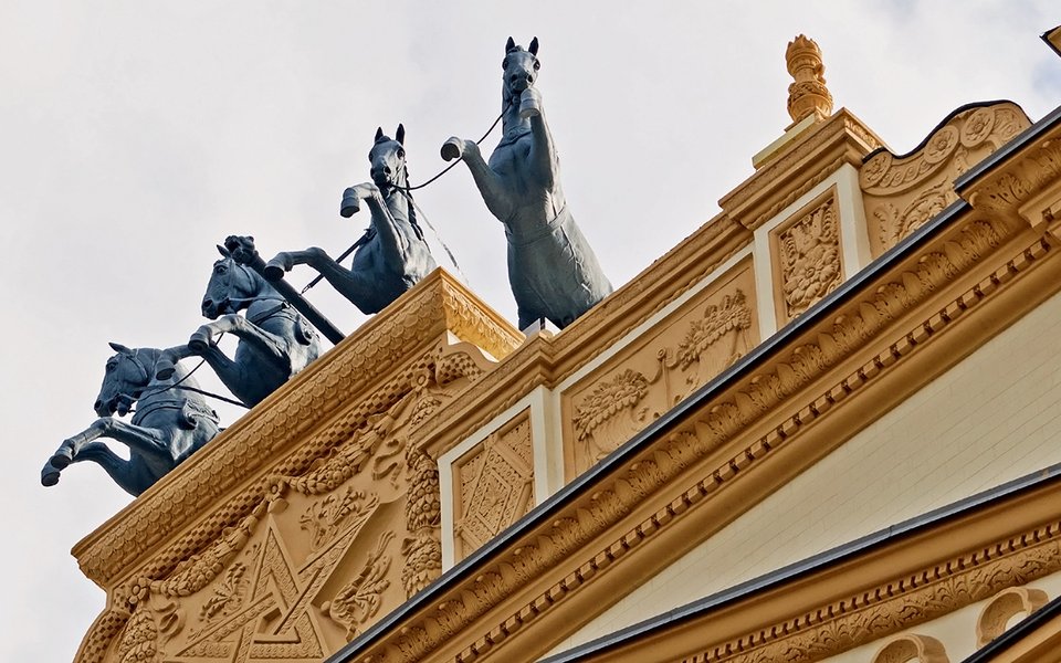 Большой скачок: заново открыт Московский ипподром