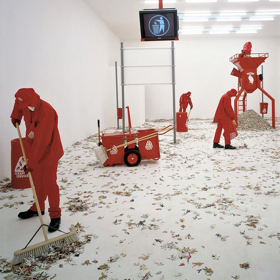 Майкл Лэнди. Инсталляция «Служба утилизации». 1995.  Фото: Tate