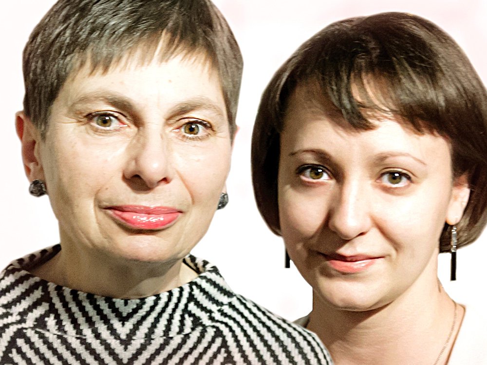 Светлана Писарева, кандидат культурологии, заведующая лабораторией физико-химических исследований ГосНИИР, и Ирина Кадикова, старший научный сотрудник ГосНИИР. Фото: ГосНИИР