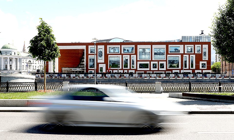 Здание нового корпуса Государственной Третьяковской галереи на Кадашевской набережной. Фото: Артем Геодакян/ТАСС