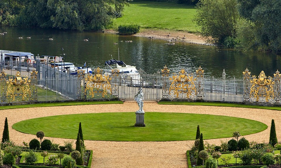 Дворцовый сад Прайви-гарден. Фото: Hampton Court Palace