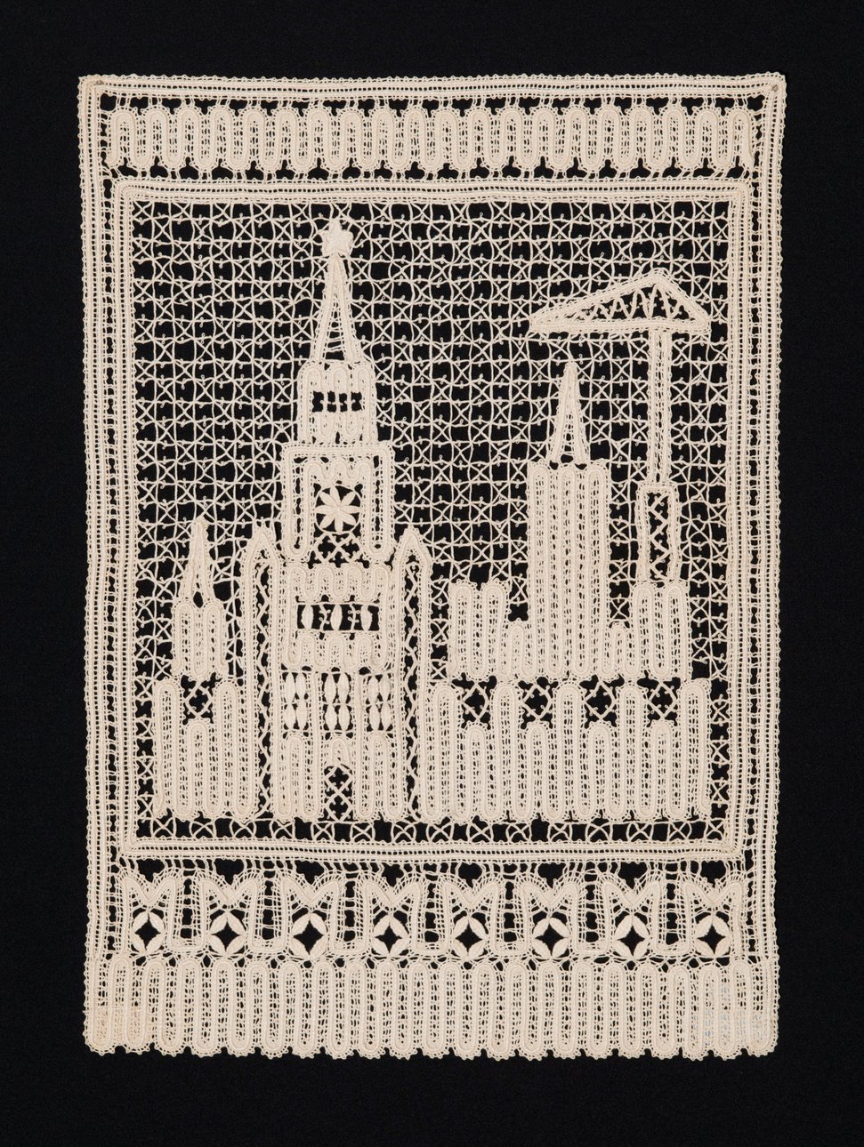 А. А. Кораблева. Панно. 1965. Вологда. Из собрания ВМДПНИ
