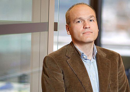 Поддержка Андрея Филатова простирается не только на Третьяковскую галерею, но и на Лувр
