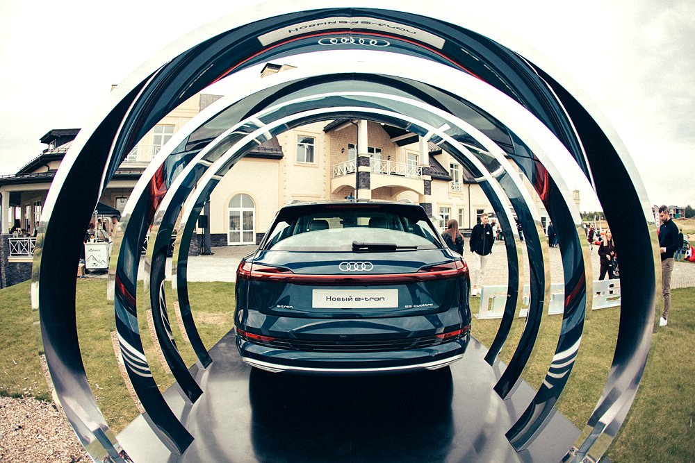 Audi e-tron. Фото: Audi
