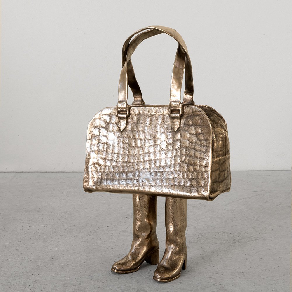 Эрвин Вурм. Short bag YSL (Taschenskulpturen). 2018. Фото: DA!MOSCOW