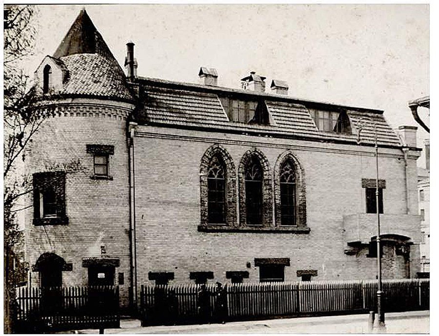 Вид на дом с Зоологической улицы. 1916–1928. Фото: Государственный мемориальный историко-художественный и природный музей-заповедник В.Д.Поленова