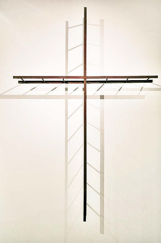 «Крест-накрест». 1990