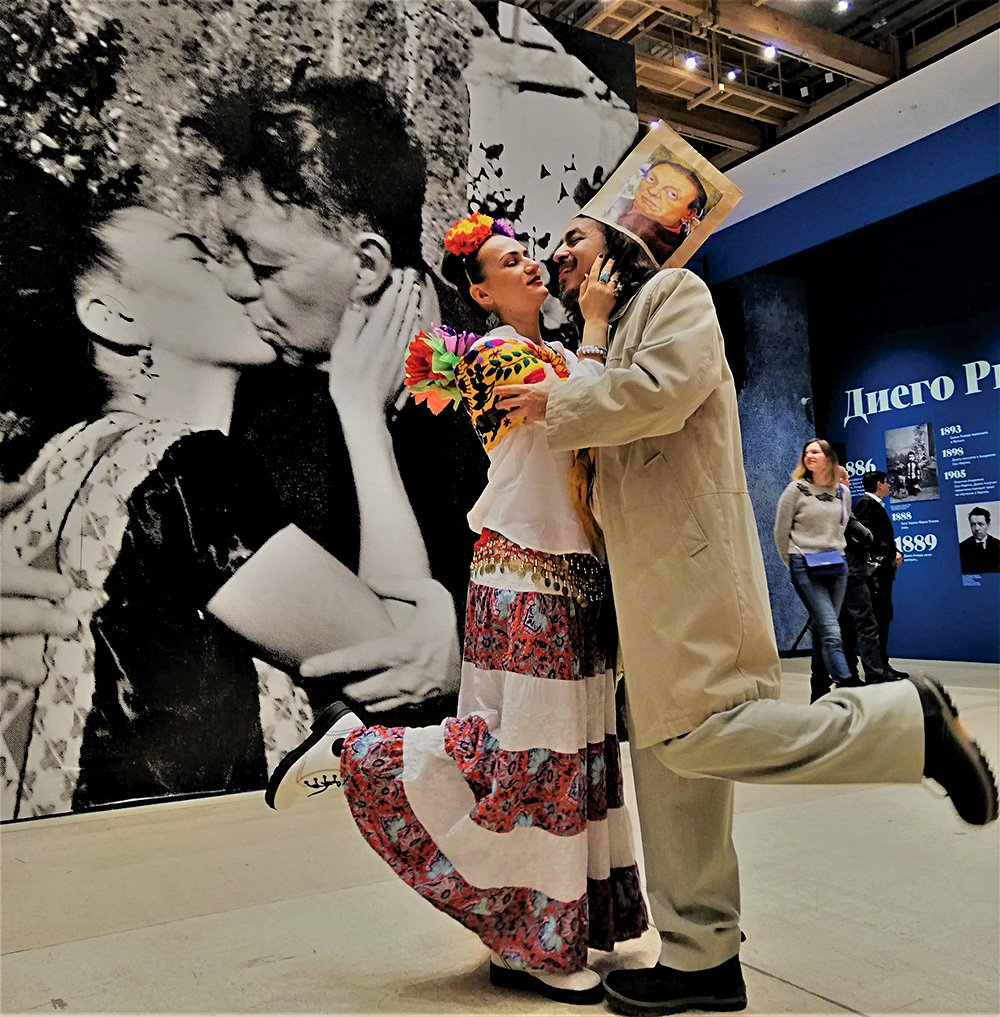 Флешмоб «Viva la Frida» 14 февраля 2018 г. Фото: Музей Фаберже