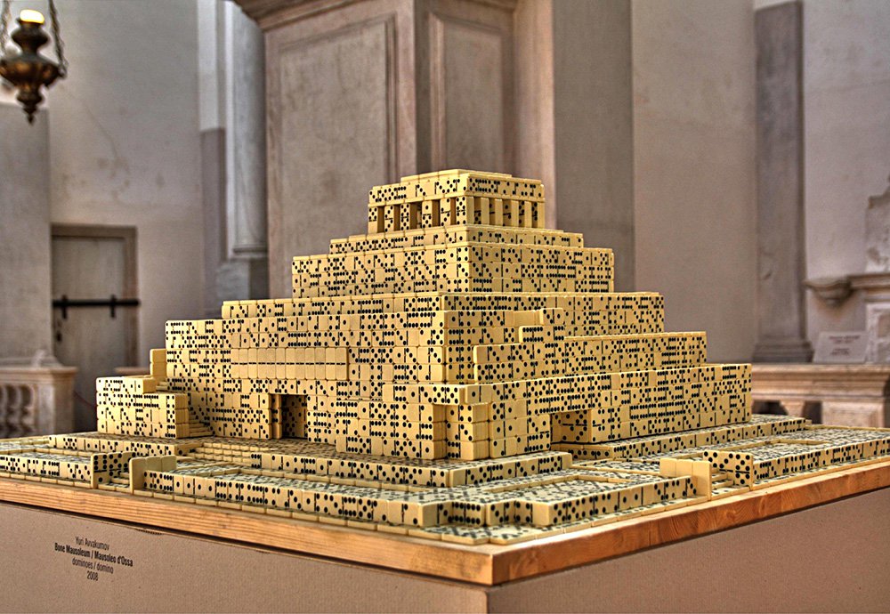 Юрий Аввакумов. Bone Mausoleum. 2008. Фото: Юрий Аввакумов
