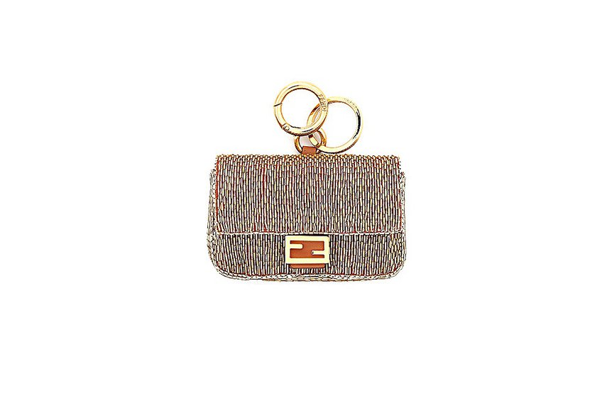 Сумка Fendi Nano Baguette, расшитая стеклярусом