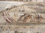 А кони все скачут и скачут: на Кипре найдены еще две мозаики