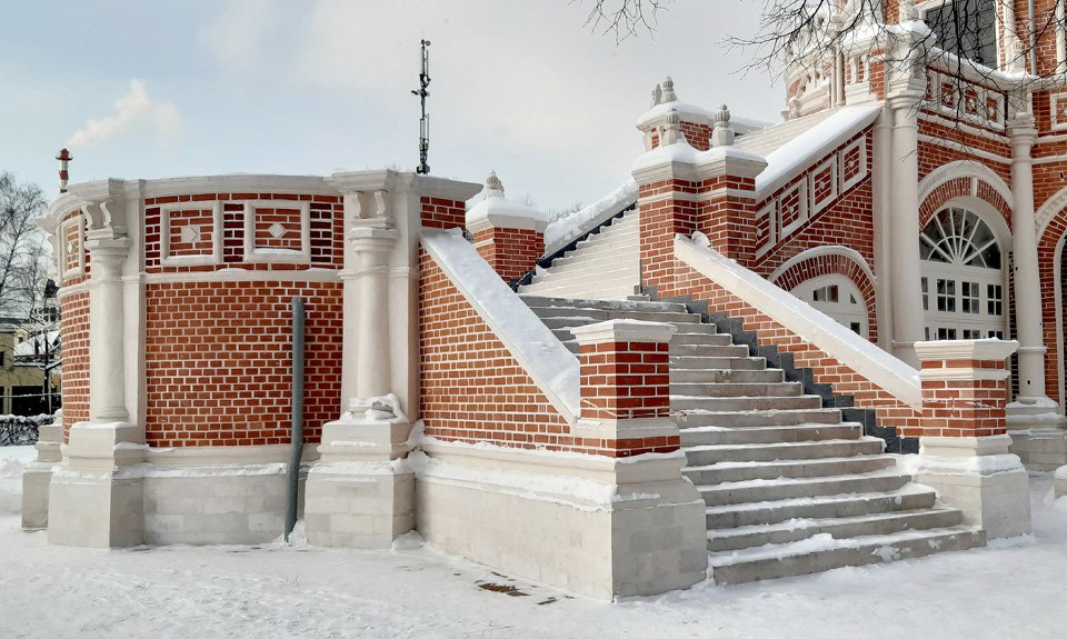Фрагмент фасада Храма Покрова в Филях. Фото: Мосгорнаследие