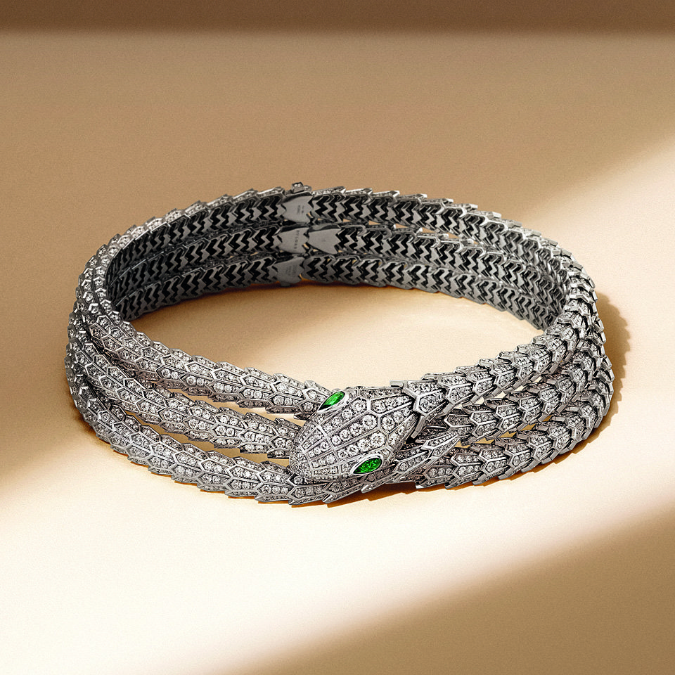 Колье-чокер Serpenti категории высокого ювелирного искусства. Фото: Bulgari