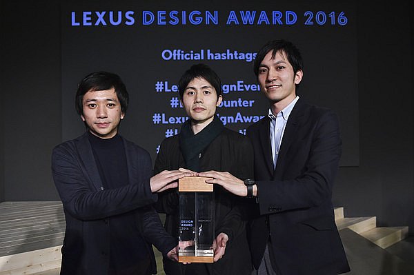 В 2016 году победителем стал проект Agar Plasticity от трио дизайнеров из Японии Косуке Араки, Нориаки Маэтани и Акиры Мураока