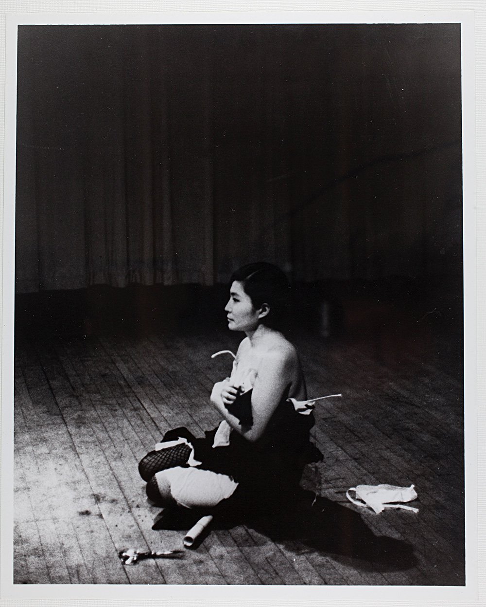 1964. Фото: Minoru Niizuma © Yoko Ono. 