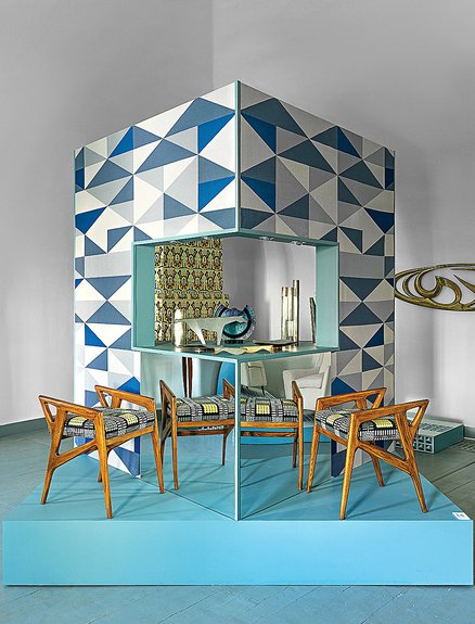 Выставка «Gio Ponti & Amici. Легенды итальянского дизайна» в галерее Mirra. Фото: Анна Темерина