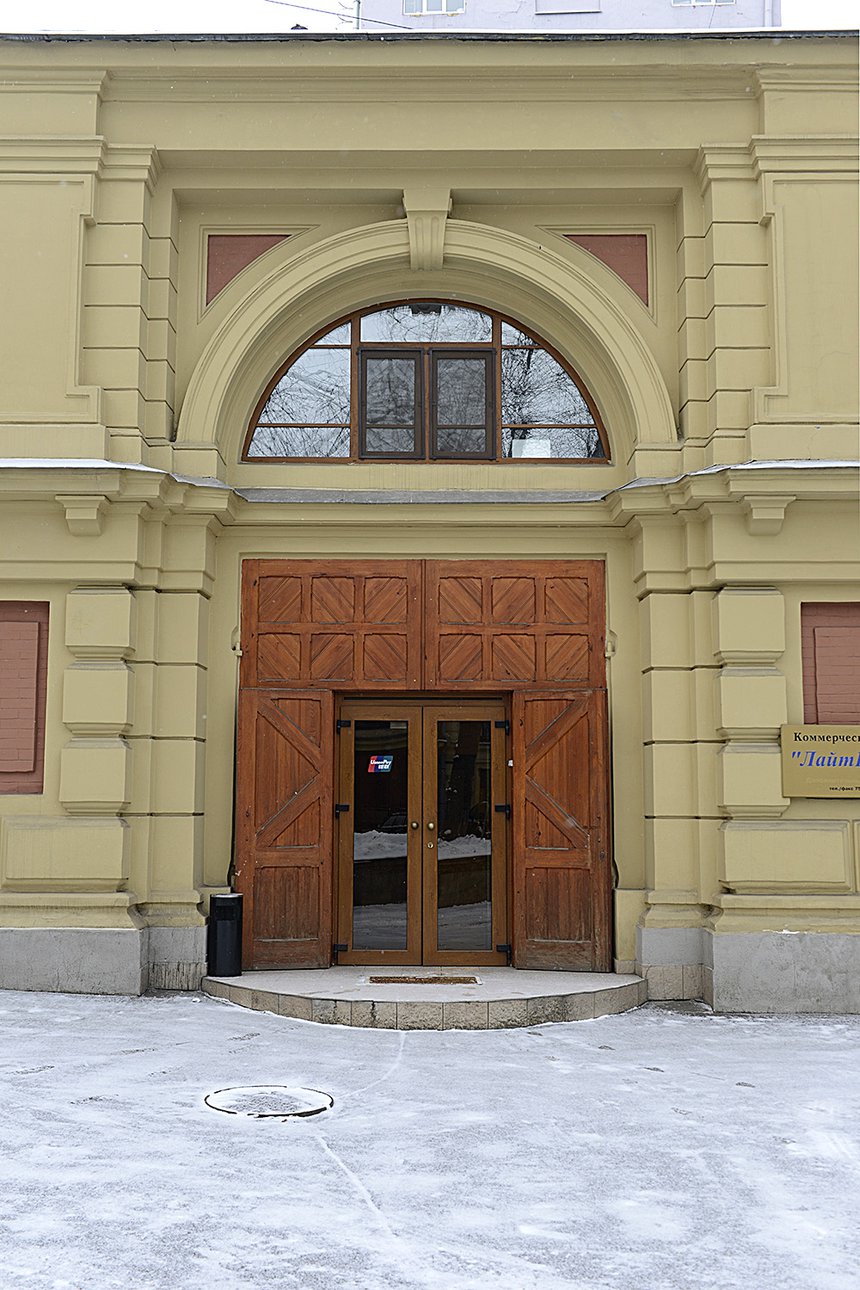 Особняк на Новой Басманной аптечный магнат Иван Прове построил специальнодля своих детей-двойняшек. ￼Фото: Тимур Аникеев