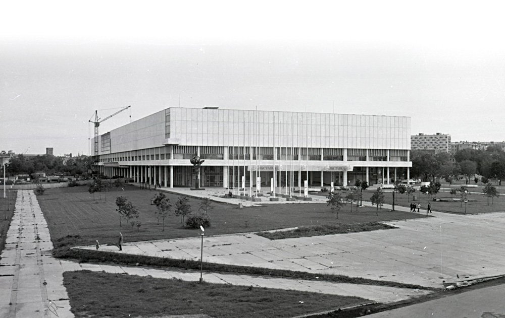 В ноябре 1979 г. Центральный дом художника, возведенный на средства Союза художников СССР, принял первых посетителей. Фото: Музей архитектуры имени Щусева