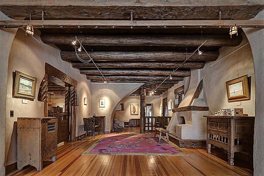 Дом Николая Фешина в Таосе. Интерьер. Современный вид. Фото: Taos Art Museum