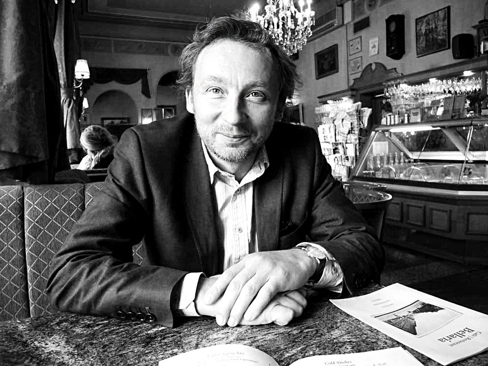 Максим Боксер известен в Москве не только как коллекционер, но и как куратор. Фото: Архив Максима Боксера
