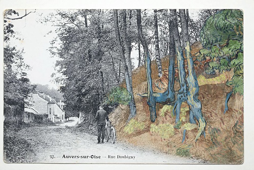 Трансформированное изображение картины «Корни деревьев», наложенное на открытку. Фото: Courtesy of Wouter van der Veen/@arthéno