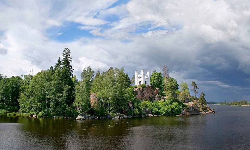 Храм Нептуна (Благочестия) в усадьбе Монрепо. 1806. Фото: Музей-заповедник «Парк Монрепо»