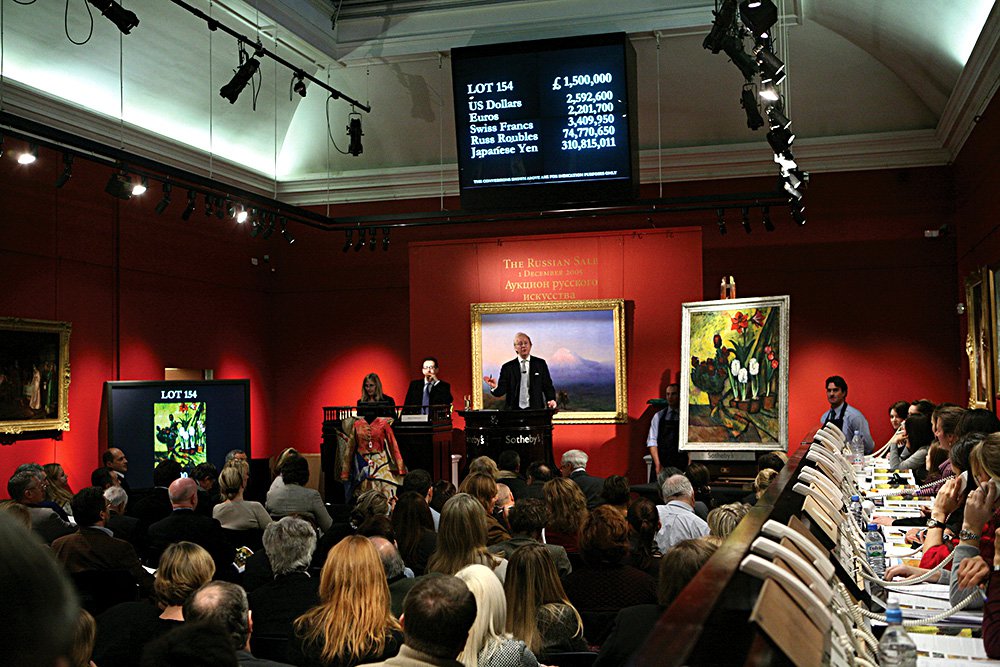 Лорд Полтимор ведет торги русского искусства в Лондоне. 2005 г. Фото: Sotheby’