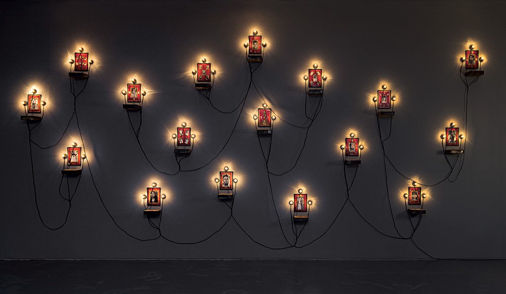 Кристиан Болтански. «Памятник воспоминаниям». 1985–1988. Фото: Archives Christian Boltanski/The Israël Museum, Jérusalem, Elie Posner © Adagp, Paris, 2019