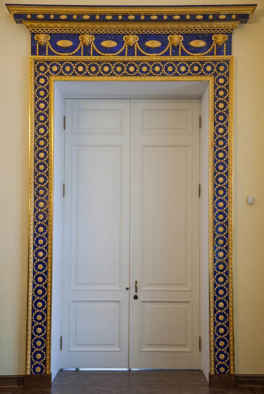 Двери Лионского зала Екатерининского дворца. Фото: Музей-заповедник «Царское Село»