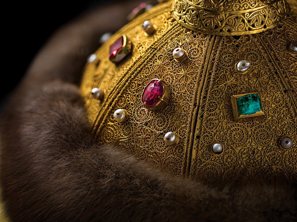 Шапка Мономаха. Золотая Орда (?), конец XIII — первая половина XIV в. Фото: Музеи Московского Кремля