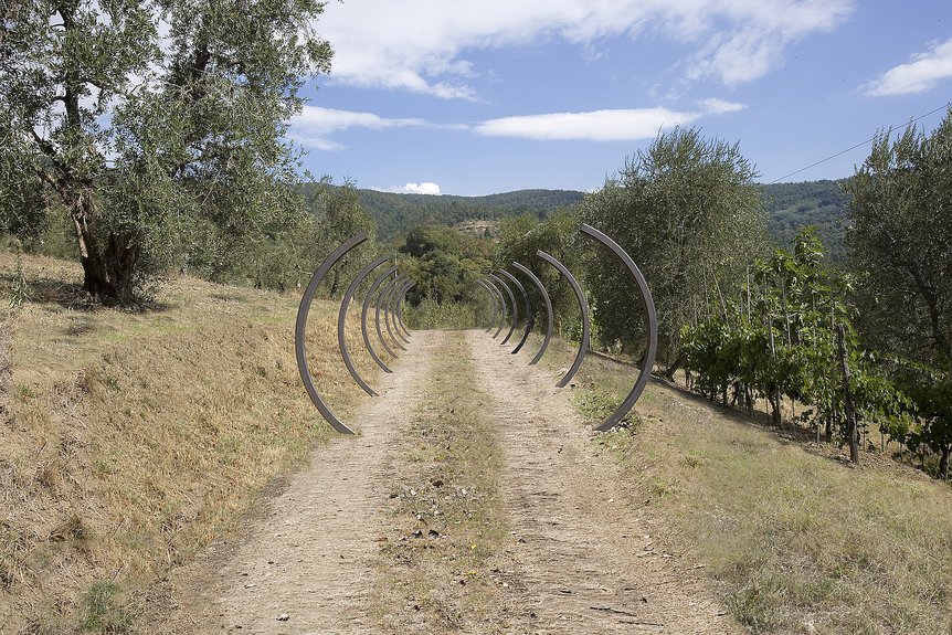 Хера Буюкташчиян, инсталляция «Эхо» (2016) // Serge Domingie, сourtesy of the Gori Collection, Pistoia, Italy