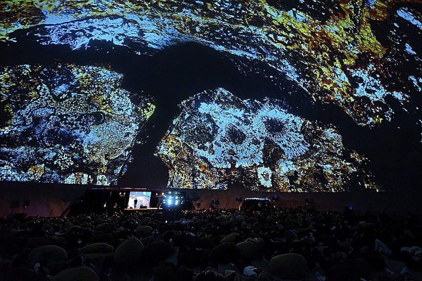 Фестиваль открылся премьерой совместной работы японского композитора Кадзуя Нагая и берлинского видеохудожника Али Демиреля. Фото: Д. Денисов