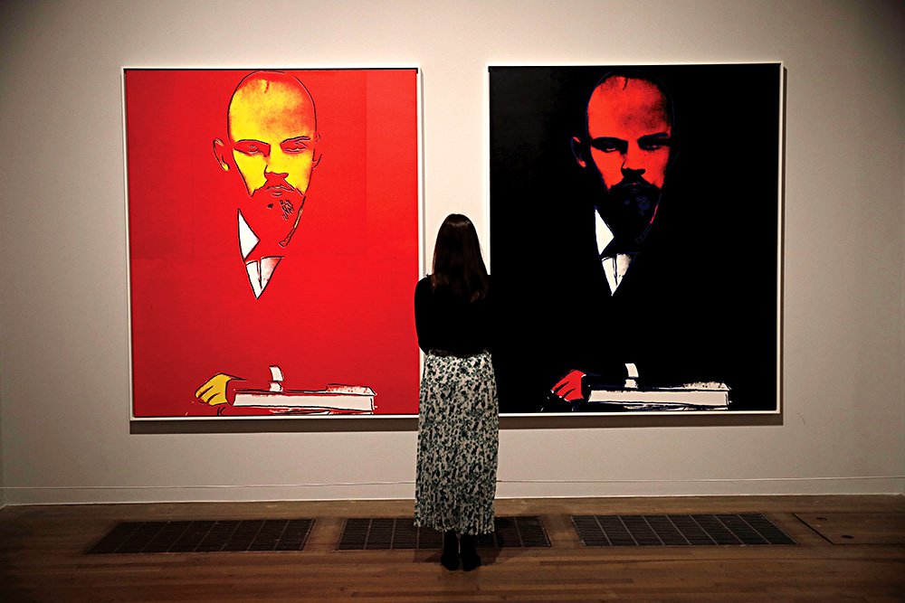 Энди Уорхол. «Красный Ленин» и «Черный Ленин». 1987. Фото: AP Photo/Matt Dunham/ТАСС