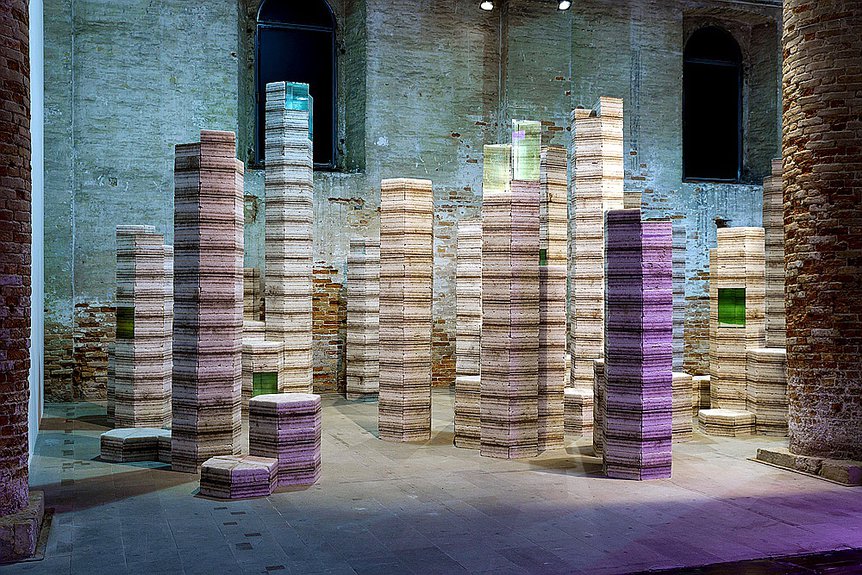 Жюльен Шарьер. «Ископаемые пространства будущего». 2017.  Photo by Andrea Avezz. Courtesy: La Biennale di Venezia