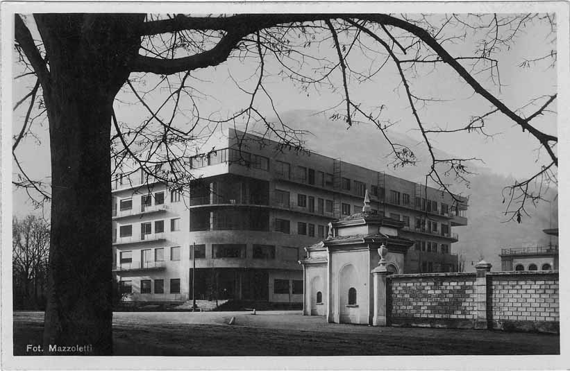 Джузеппе Терраньи. Здание «Новокомум» в Комо. 1928. Фото: Archivio Terragni