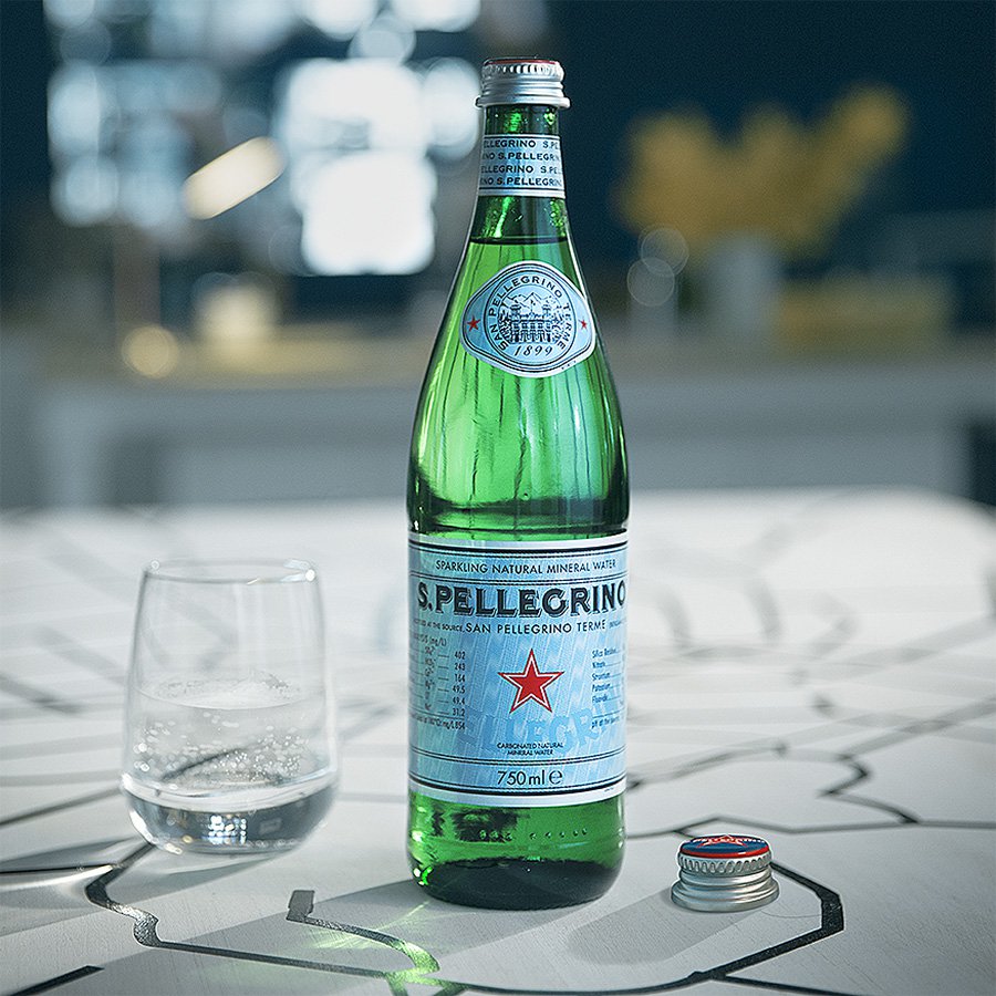 Минеральная вода S.Pellegrino. Фото: Novikov Grou
